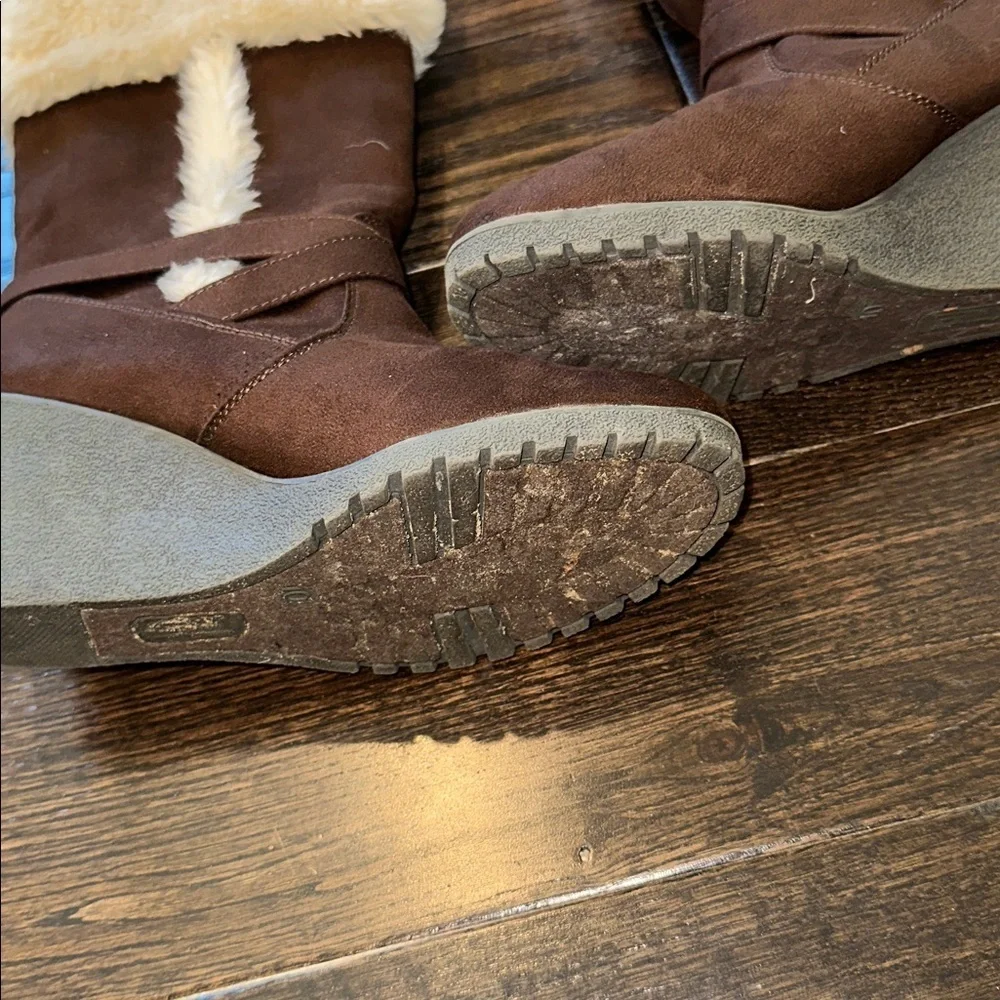Vintage American Eagle Brown Faux Fur Lined Wedge Boots size 10